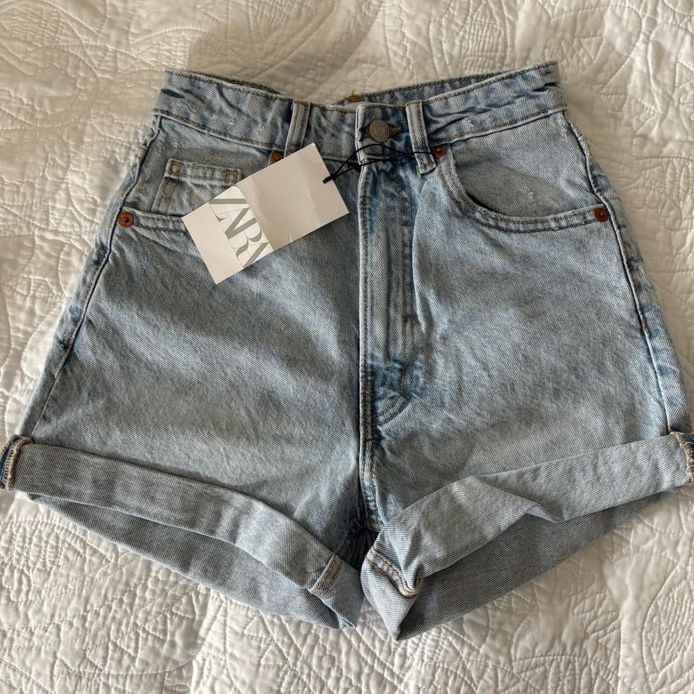 Zara Classic Blue Jean Shorts for Women